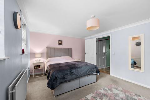 2 bedroom maisonette for sale, Stafford Rise, Caterham CR3