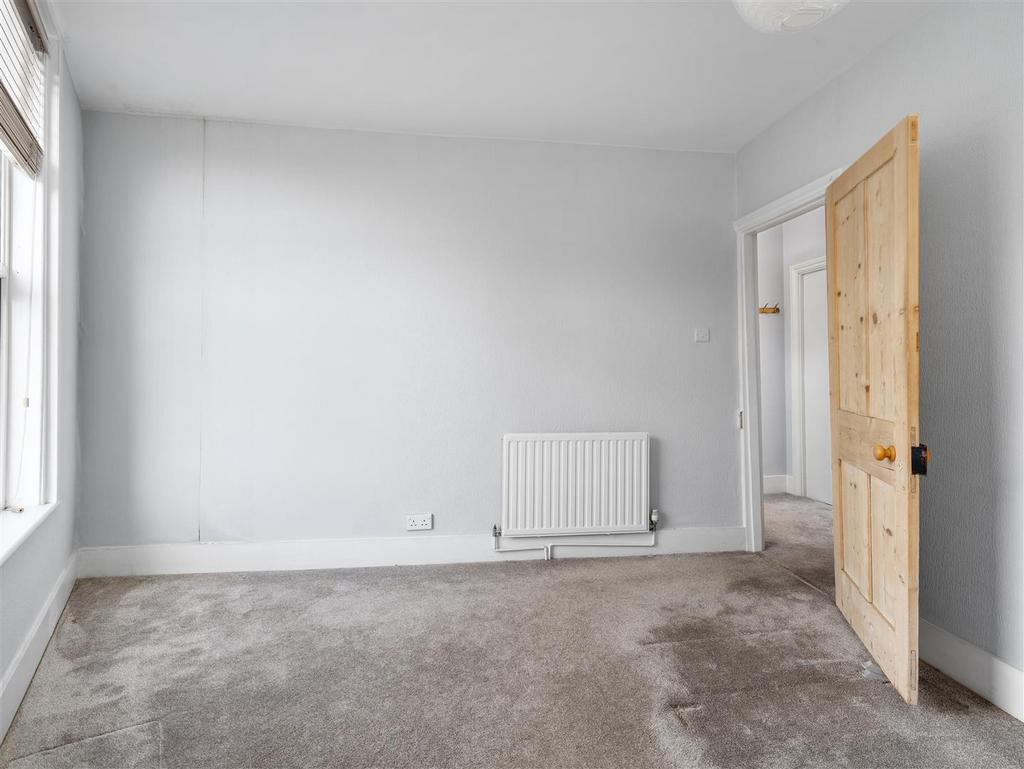 5 - Double Bedroom (view b).jpg