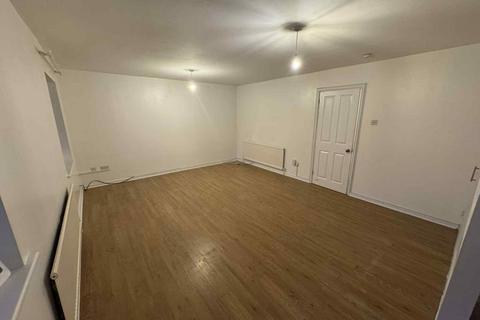 undefined, Derwent Road, Thatcham RG19