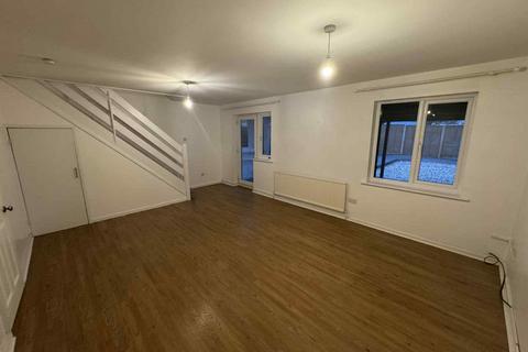 undefined, Derwent Road, Thatcham RG19