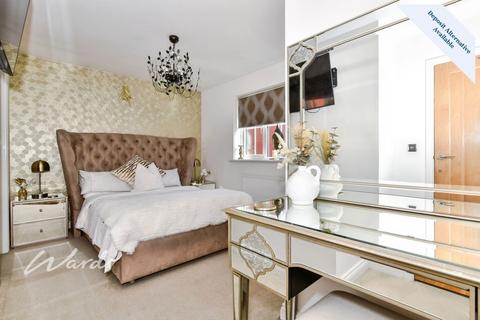 4 bedroom detached house to rent, Lodge Close Allington ME16