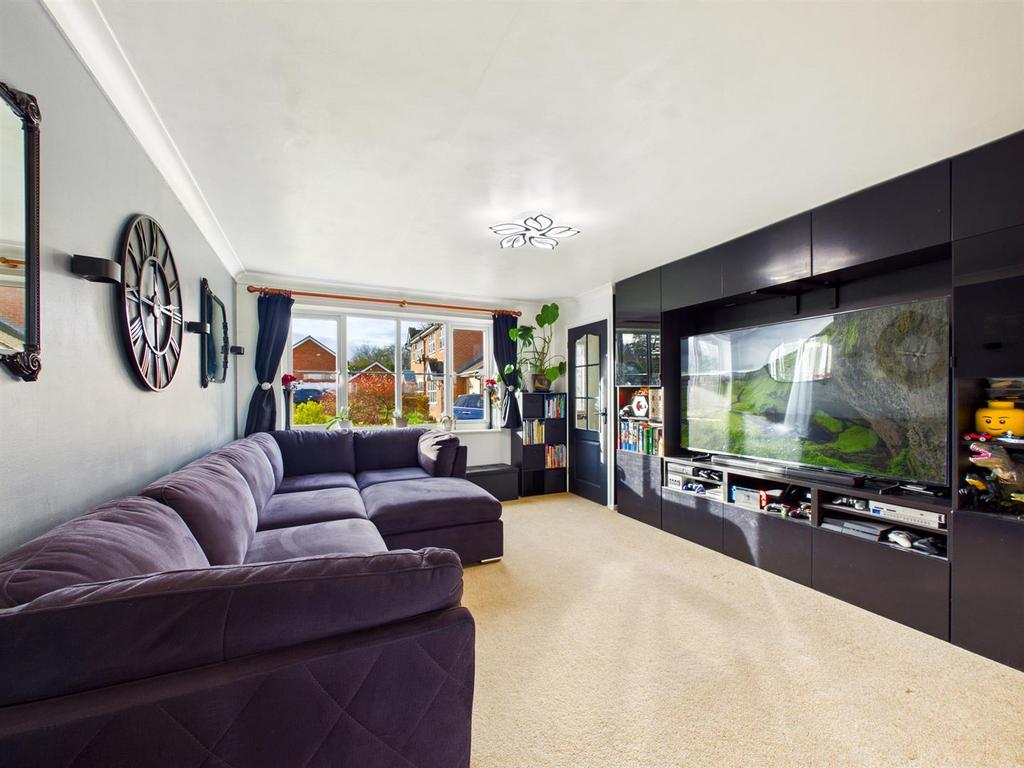 CAM01555 G0-PR0287-STILL009.jpg