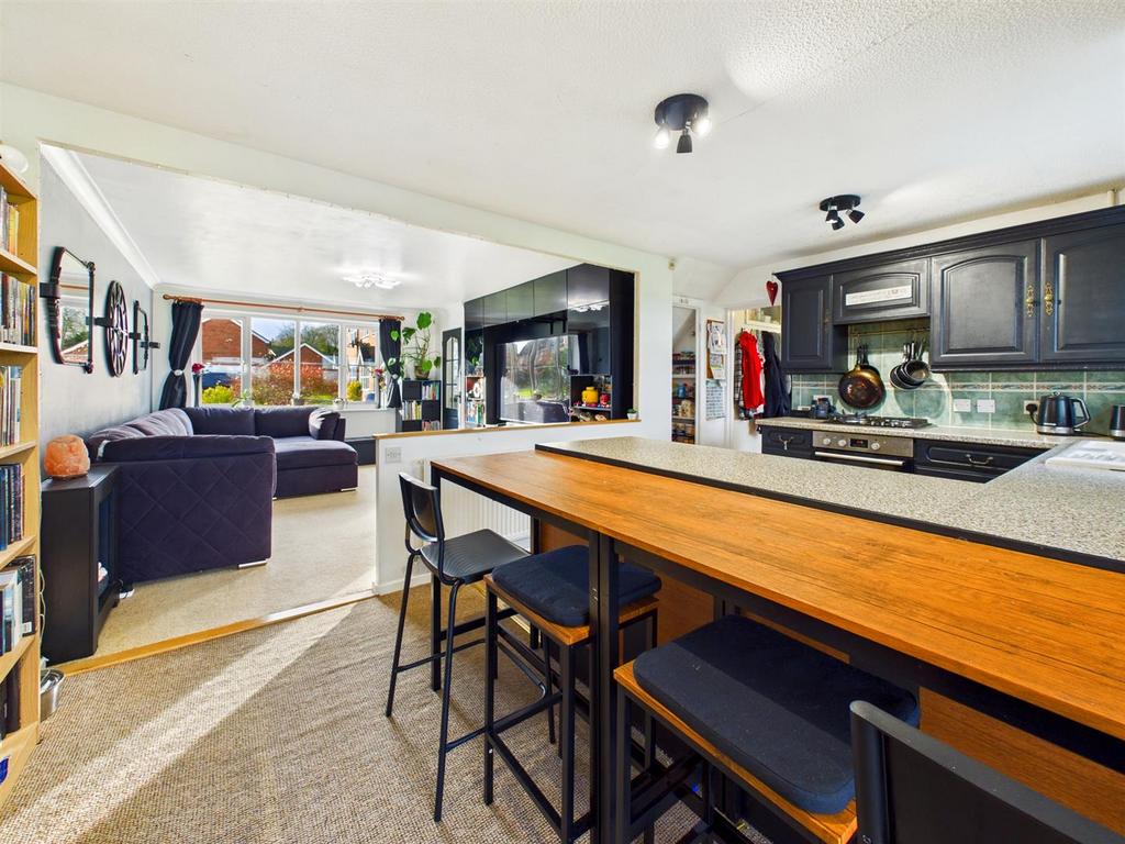 CAM01555 G0-PR0287-STILL012.jpg