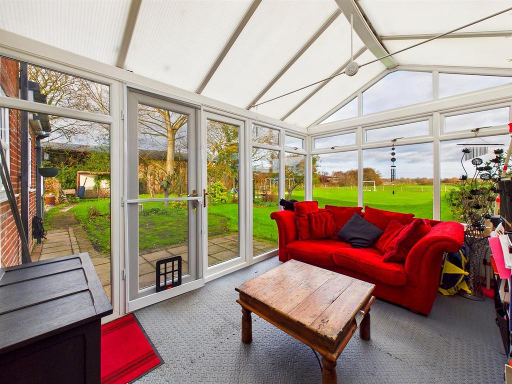 CAM01555 G0-PR0287-STILL016.jpg