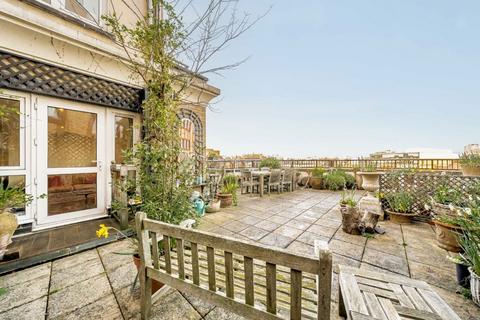 2 bedroom flat for sale, Bartholomew Close, London EC1A