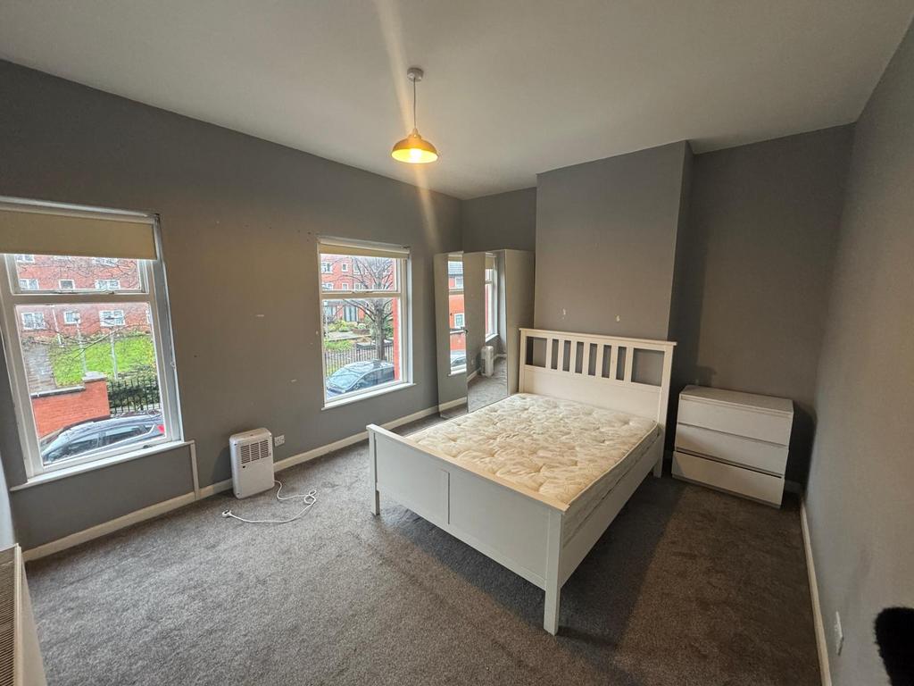 Whats App Image 2025-12-15 at 13.31.18 (7).jpeg