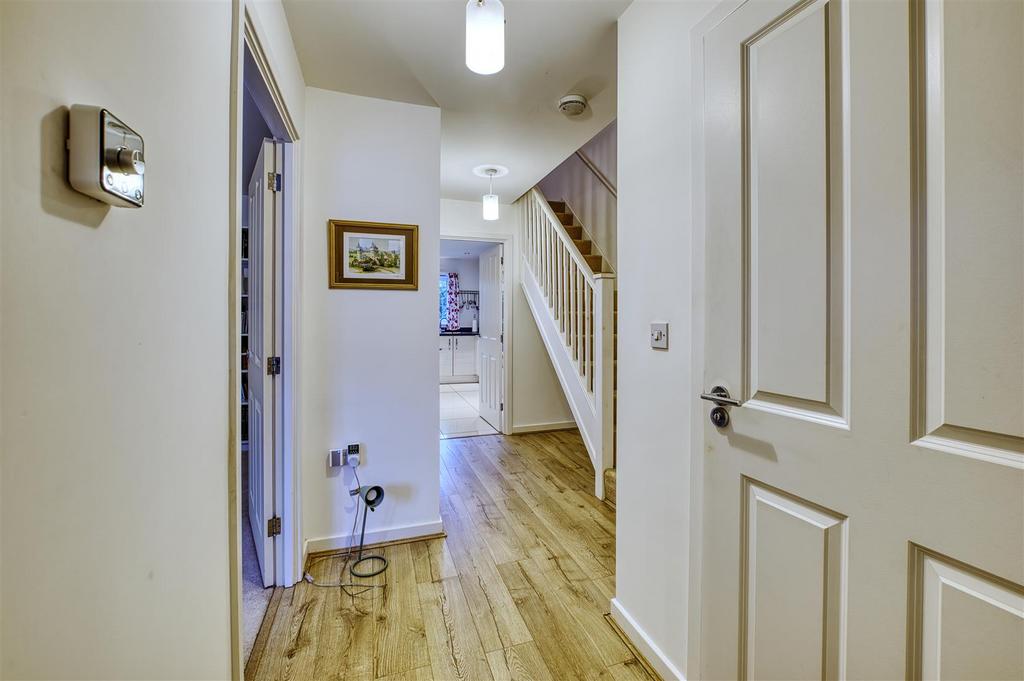 30 Catlin Way D78 7770 HDR.jpg