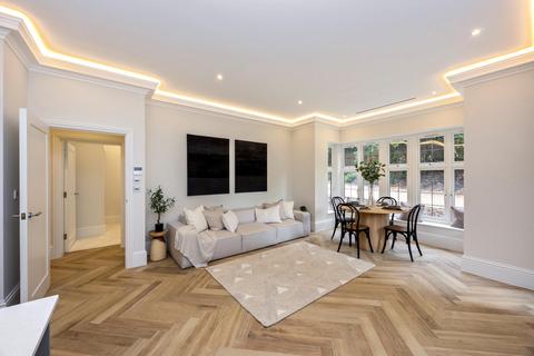 undefined, Langdon Grange, Holtwood Road, Oxshott, KT22.