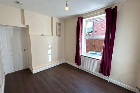 3 bedroom terraced house to rent, Rectory Road, Sutton Coldfield, West Midlands, B75