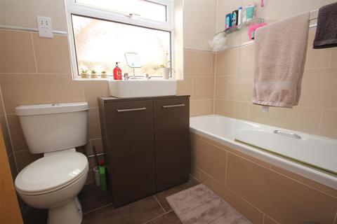 undefined, Howard Road, Dartford, Kent.