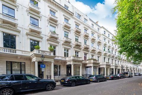 undefined, Queens Gardens, London W2