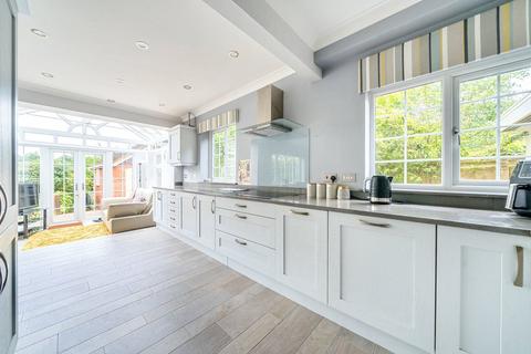 undefined, Woodside Crescent, Southampton SO16
