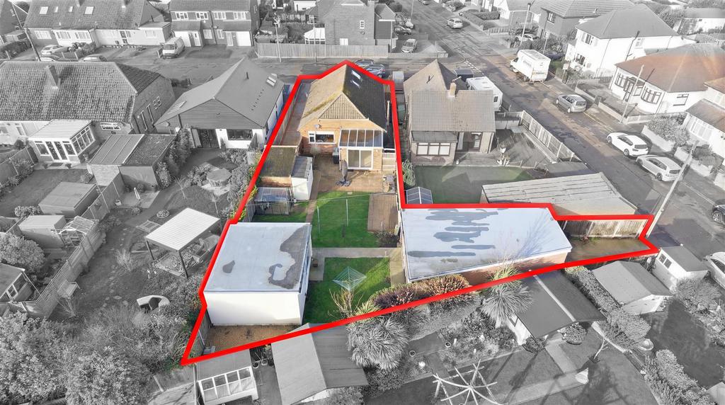 32 Bishopstone Drive (4).jpg