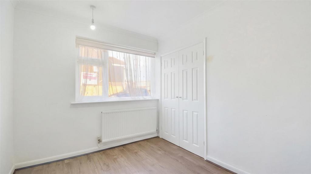 32 Bishopstone Drive (11).png