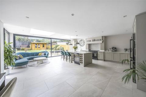 undefined, Chertsey, Surrey, KT16