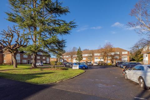 undefined, Hemingford Road, Sutton SM3