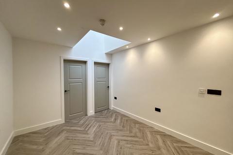 undefined, Fairview Road, London, SW16