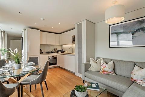 3 bedroom apartment to rent, Merchant Square, London W2