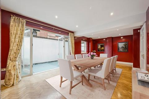 5 bedroom semi-detached house to rent, Elm Park Road, London, SW3