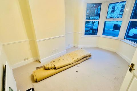 undefined, BEAUTIFUL 2 BED GF FLAT | NEWLY DONE UP |  AVAILABLE NOW , London E10