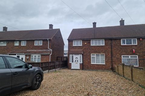 undefined, London RM3