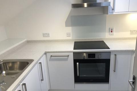 1 bedroom flat to rent, Ronald Court, Oakwood Road, Bricket Wood, St. Albans, Hertfordshire, AL2 3ET
