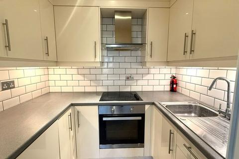 undefined, Redlin Court, Linkfield Lane