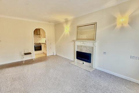 undefined, Redlin Court, Linkfield Lane