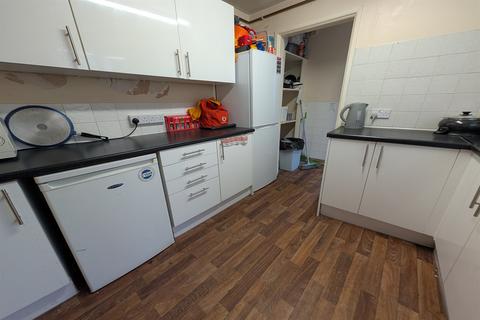 undefined, Southampton SO16