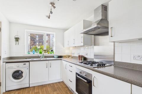 undefined, Pool, Redruth - Well presented modern family home