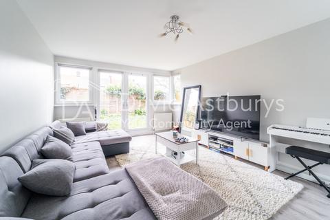 undefined, Lyndum Court, Wood Green, London