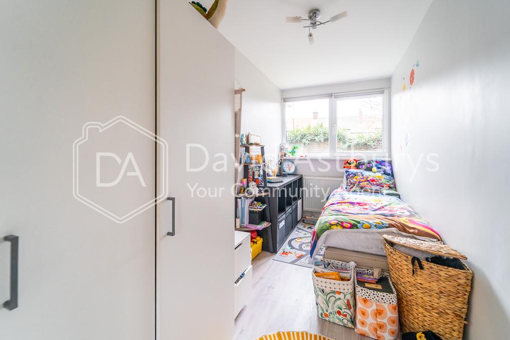 Ndb01324