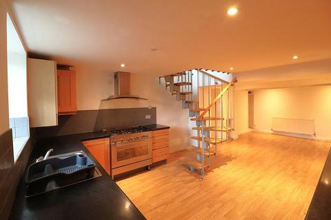 2 bedroom terraced house for sale, Victoria Street, Glossop SK13