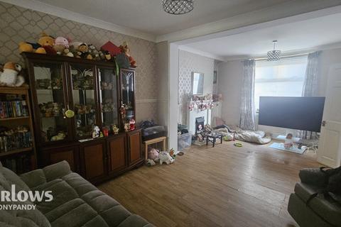 Ynyscynon Road, Trealaw, Tonypandy CF40