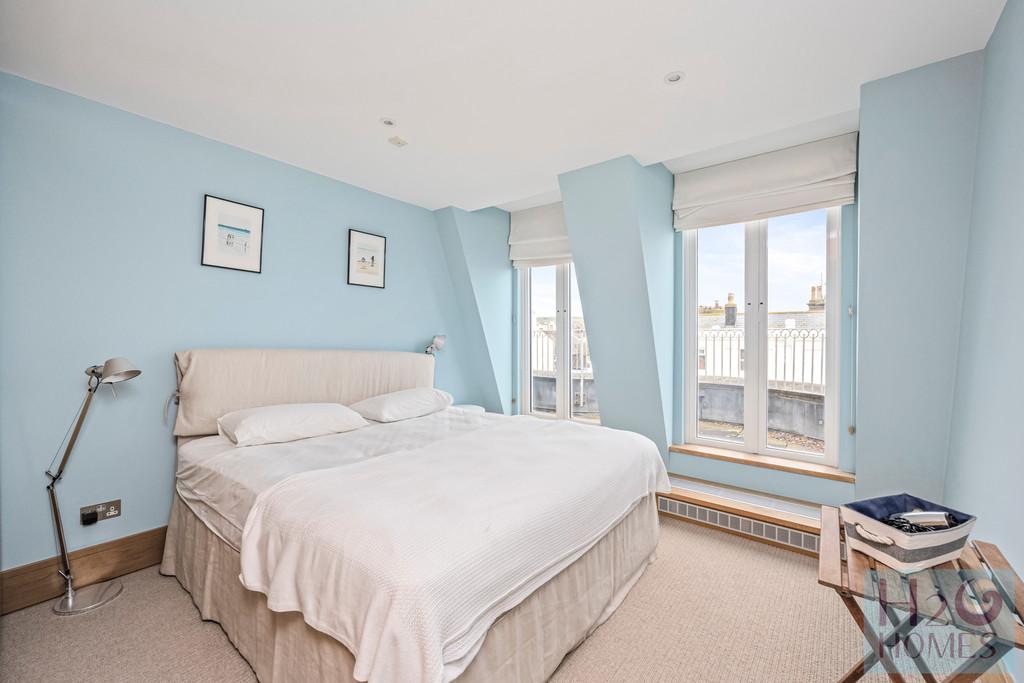 Percival Terrace, Percival Mansions, 27-013