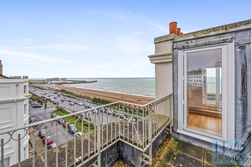 Percival Terrace, Percival Mansions, 27-020