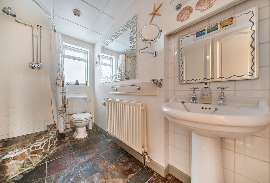 1387044 15 693983...