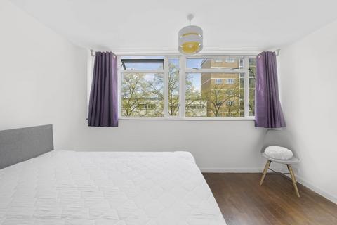 undefined, Churchill Gardens, Pimlico, SW1V.