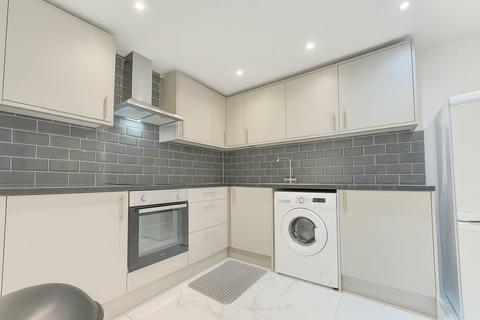 undefined, 2 Bedroom Flat To Let - HP12