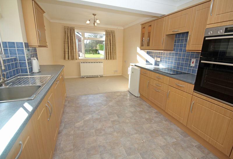Kitchen dining room