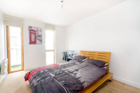 undefined, Oyster Court, Elephant and Castle, London, SE17