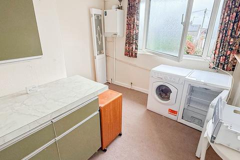 2 bedroom apartment to rent, Lytchett Matravers, Poole