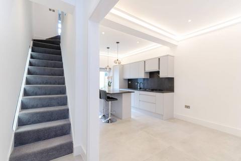 undefined, Warwick Grove, Surbiton, KT5