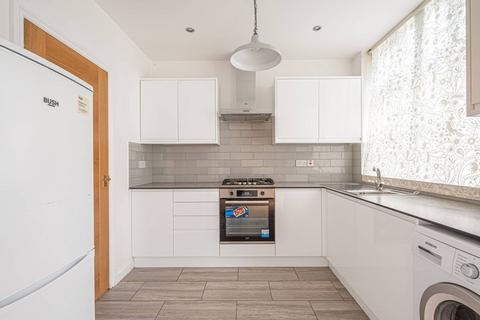 undefined, Hervey Close N3, Finchley Central, London, N3