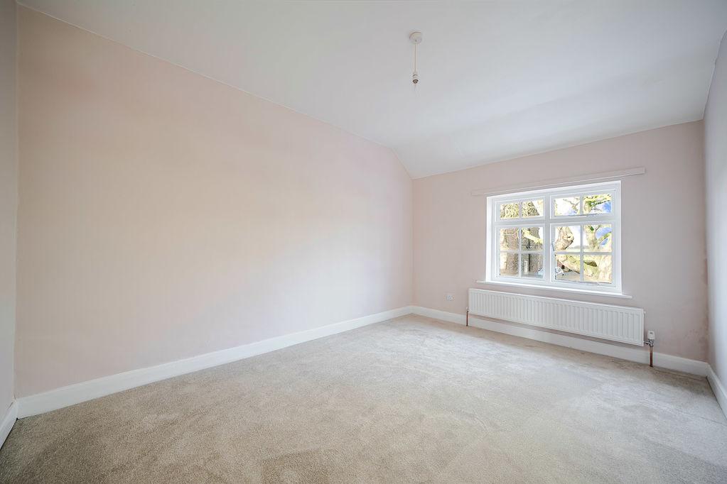Guest bedroom
