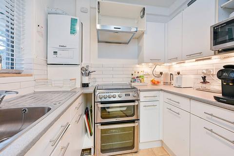 undefined, Deans Close, Grove Park, London, W4