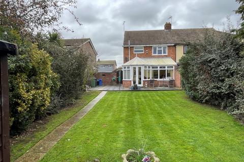 3 bedroom semi-detached house for sale, Heywood Way, Heybridge