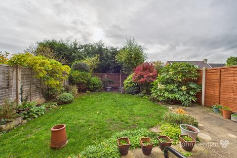 3 bedroom end of terrace house for sale, Lingfield Road, Branston