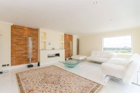 undefined, Swiss Cottage, Swiss Cottage, London, NW3