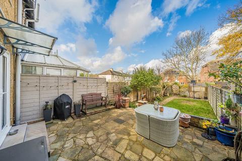 undefined, Manor Lane, Sunbury-On-Thames TW16